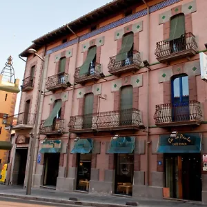 Fonda Ca La Paula Pensión Castellfollit de la Roca